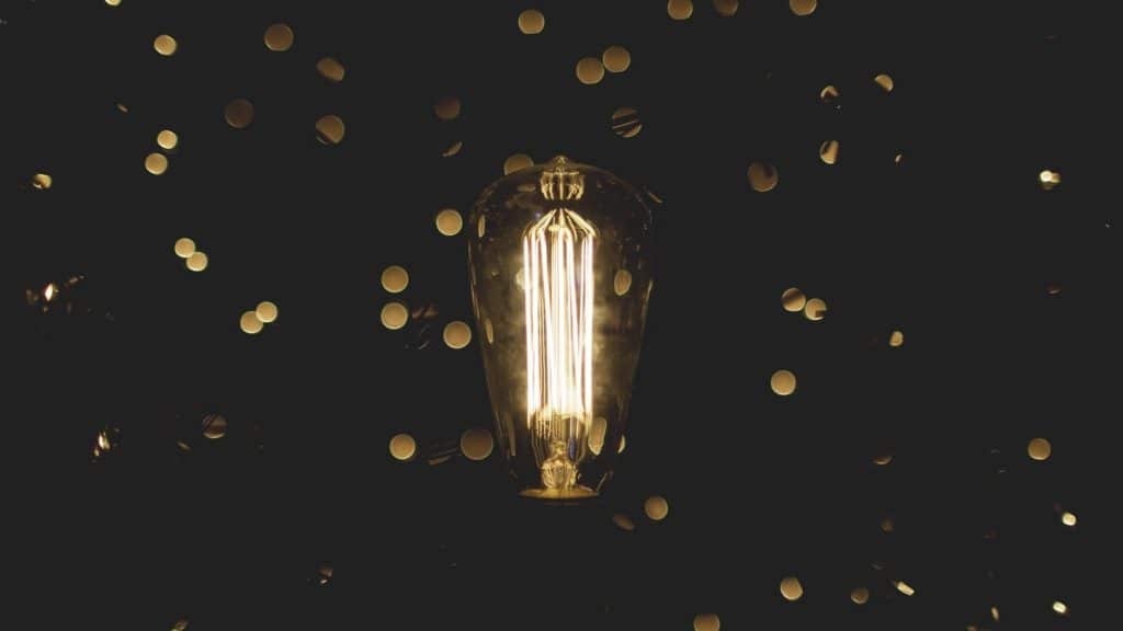 Lead Magnet Funnel: come attirare i tuoi prossimi clienti e vendere 100 volte di più senza stress